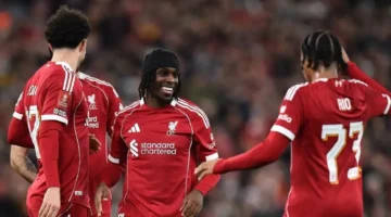 موعد المواجهة.. تفاصيل مباراة مرسيليا ضد ليفربول وقائمة القنوات الناقلة